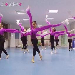 疫情期间成人舞蹈视频,跟随热门视频舞动身心