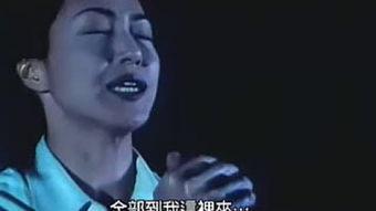 鬼娃娃变成人的视频,鬼娃娃惊悚变身记